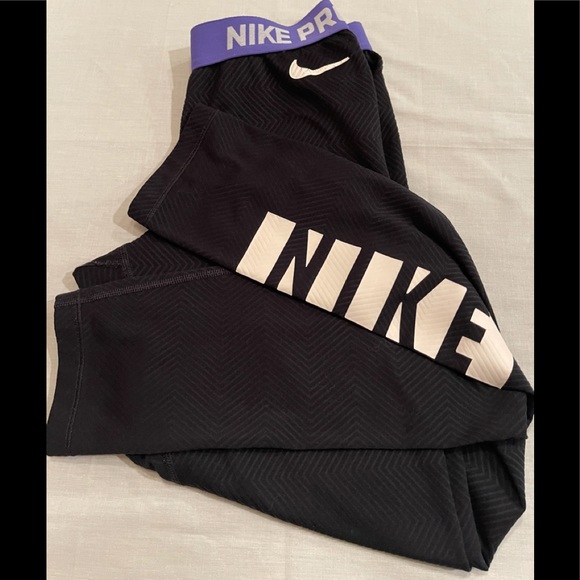 Nike Pants - Nike Pro Leggings